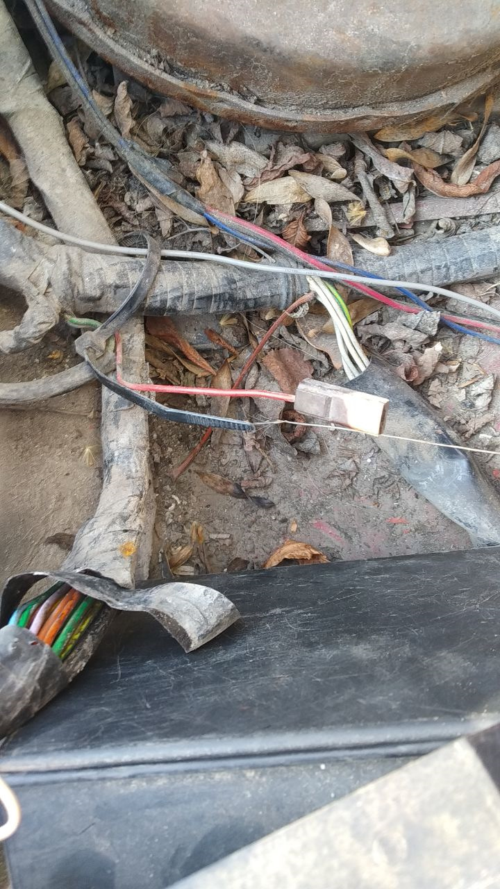 Есть у кого-то схема ЭБУ ? Не могу найти — Peugeot 405, 1,9 л, 1989 ...