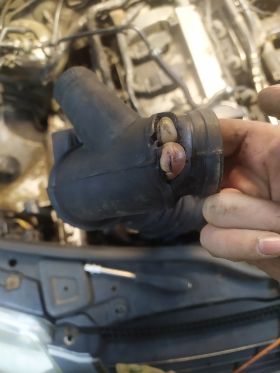 "Помпаж" турбины. — Volkswagen Passat B5, 1,8 л, 2001 года | своими ...