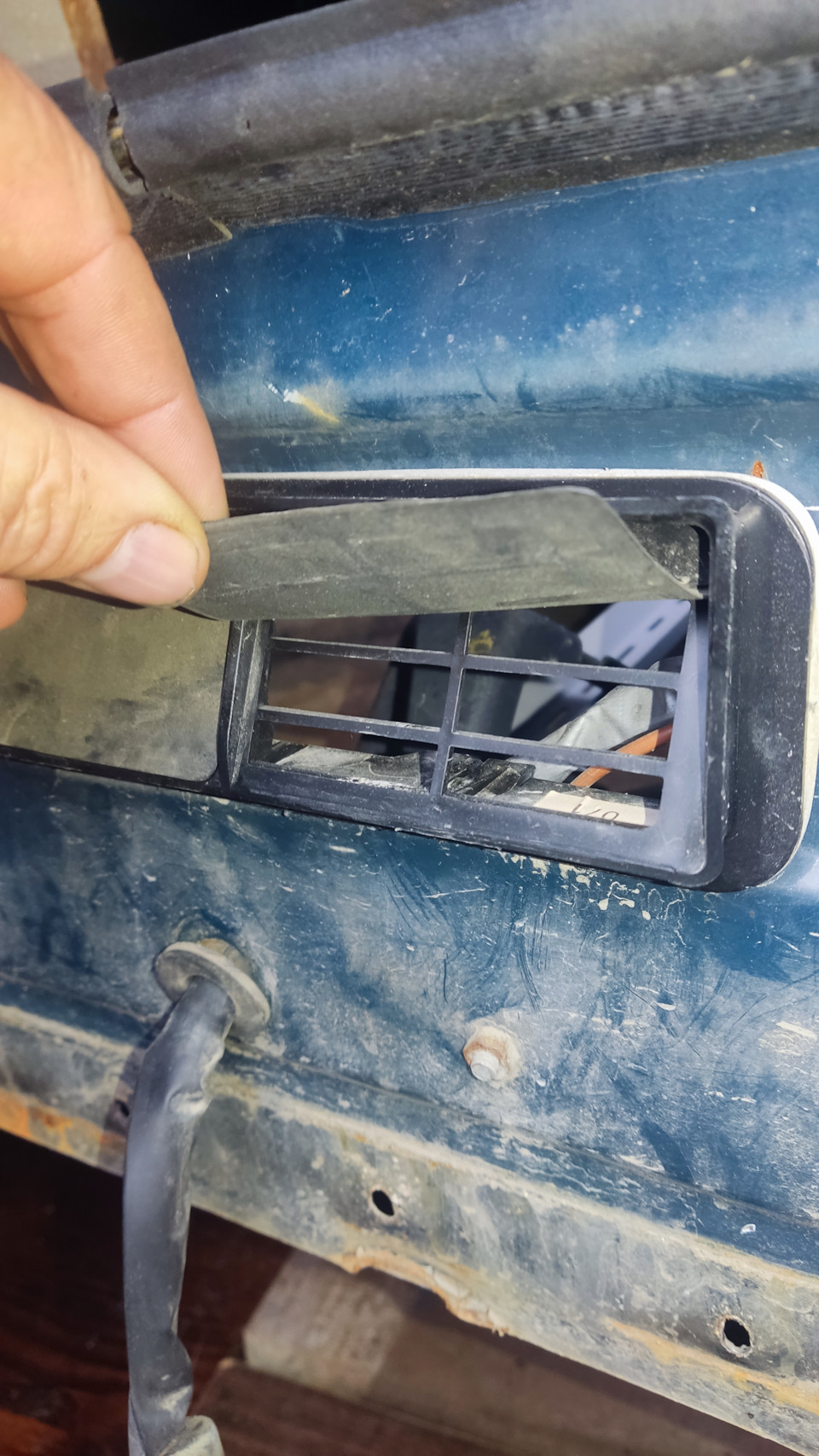 Клапан салона — Lada Ока 11113, 0,7 л, 2001 года | аксессуары | DRIVE2