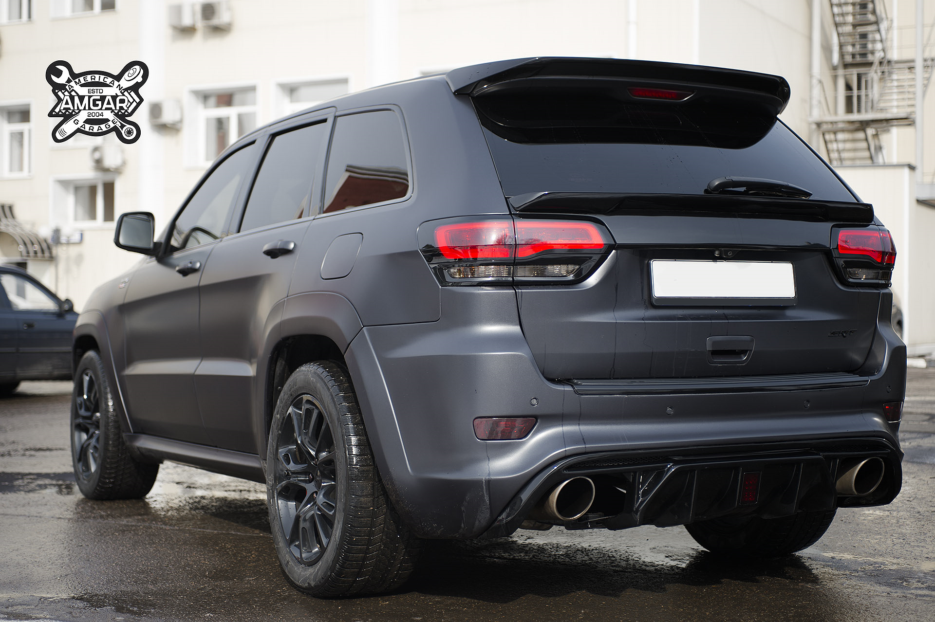 Jeep Grand Cherokee srt8 2011