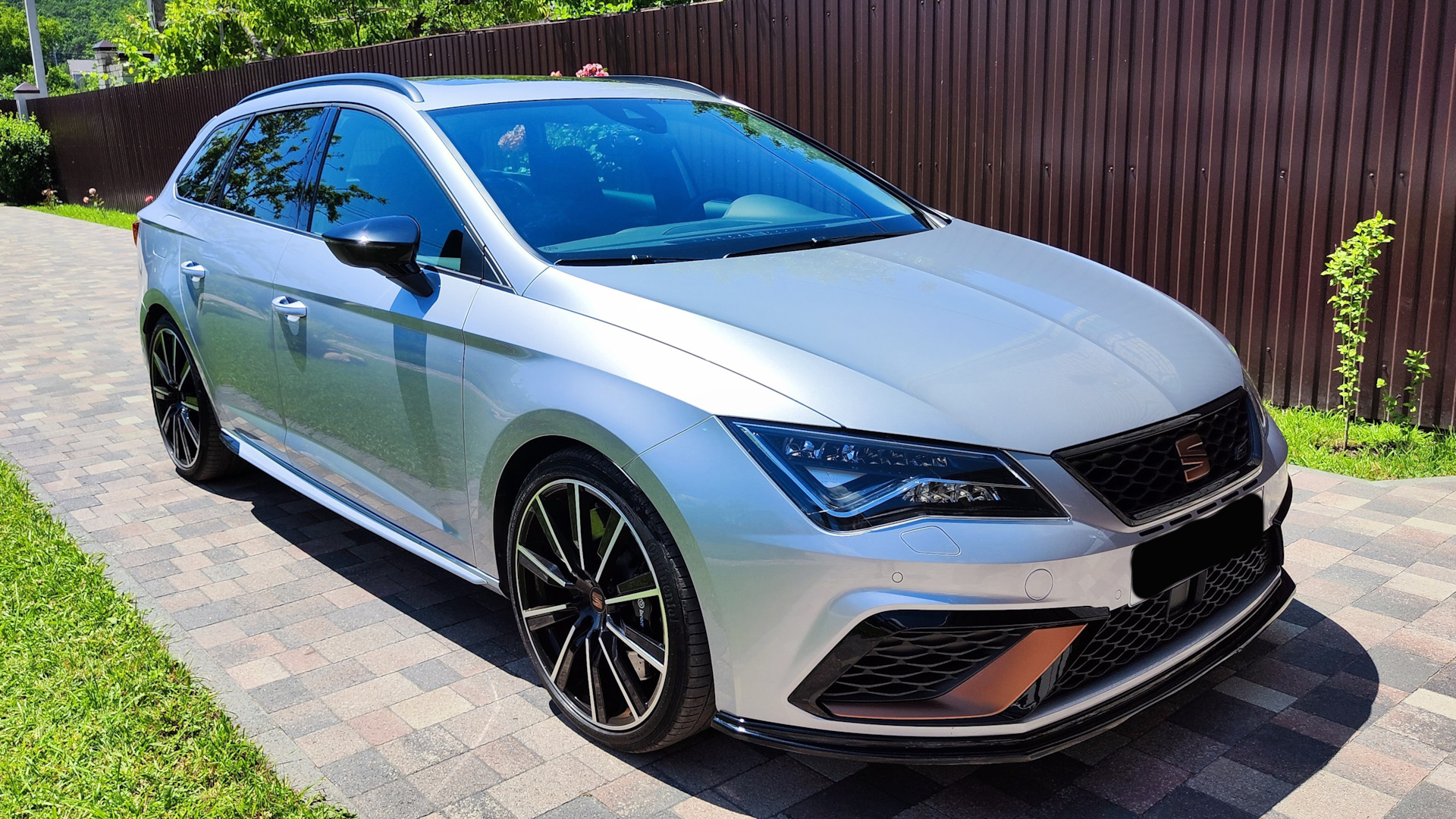 SEAT Leon Cupra (Mk III) 2.0 бензиновый 2019 | 