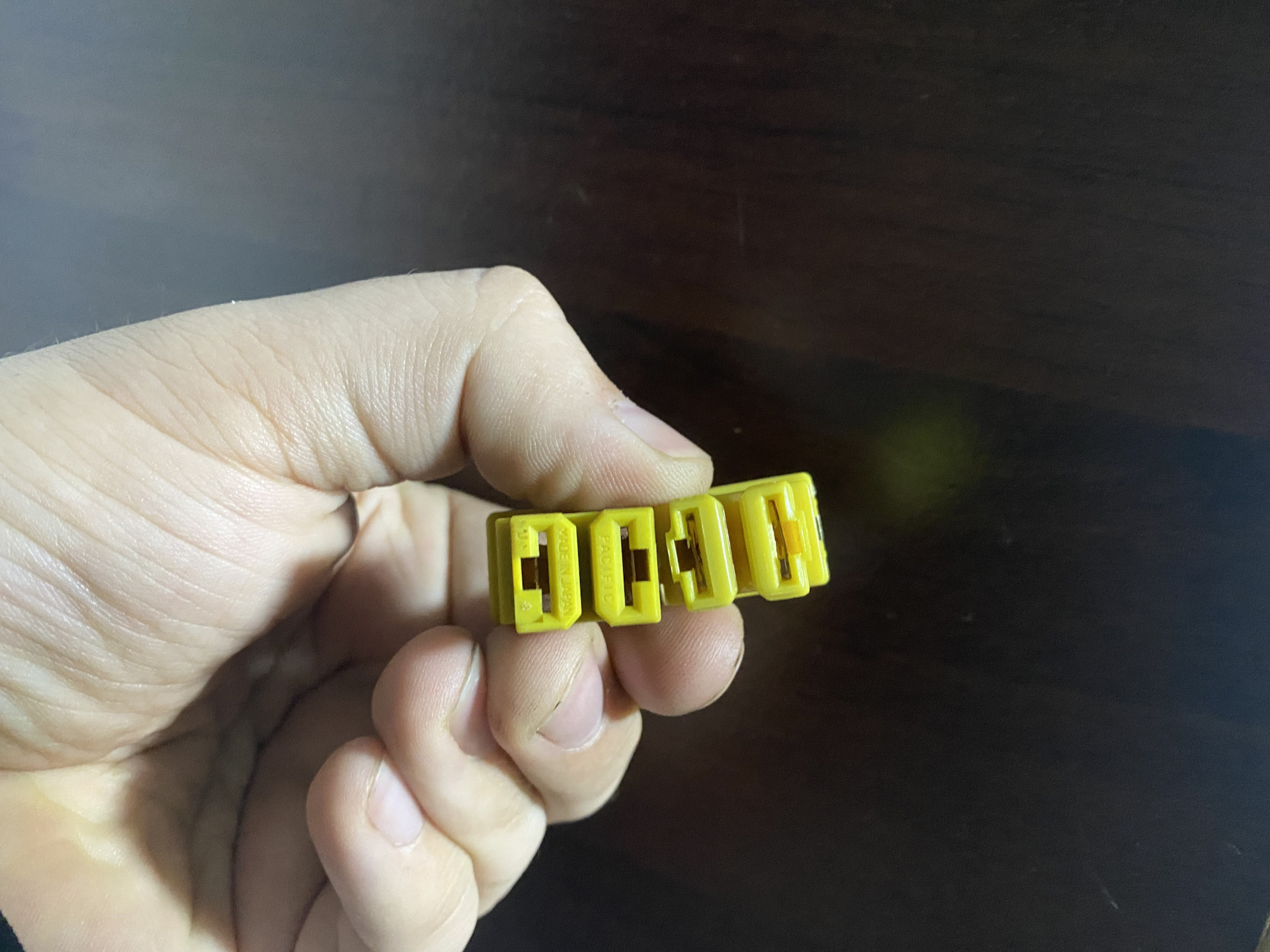 Предохранители подкапотные — Mazda Xedos 6, 2 л, 1996 года ...