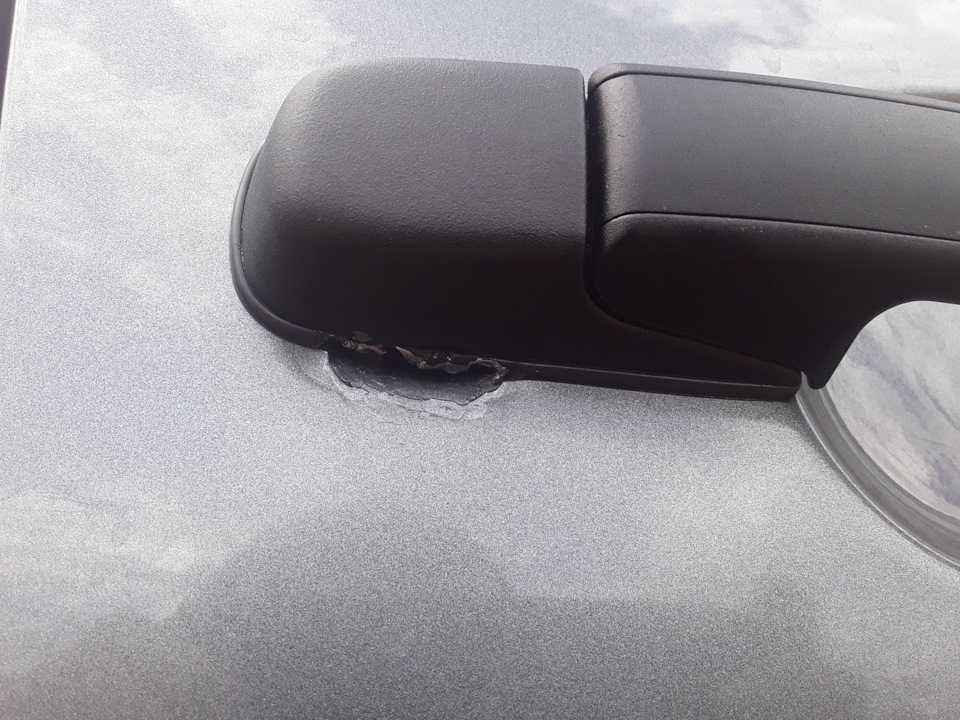 Ниву пытались вскрыть — Chevrolet Niva GLX, 1,7 л, 2018 года ...