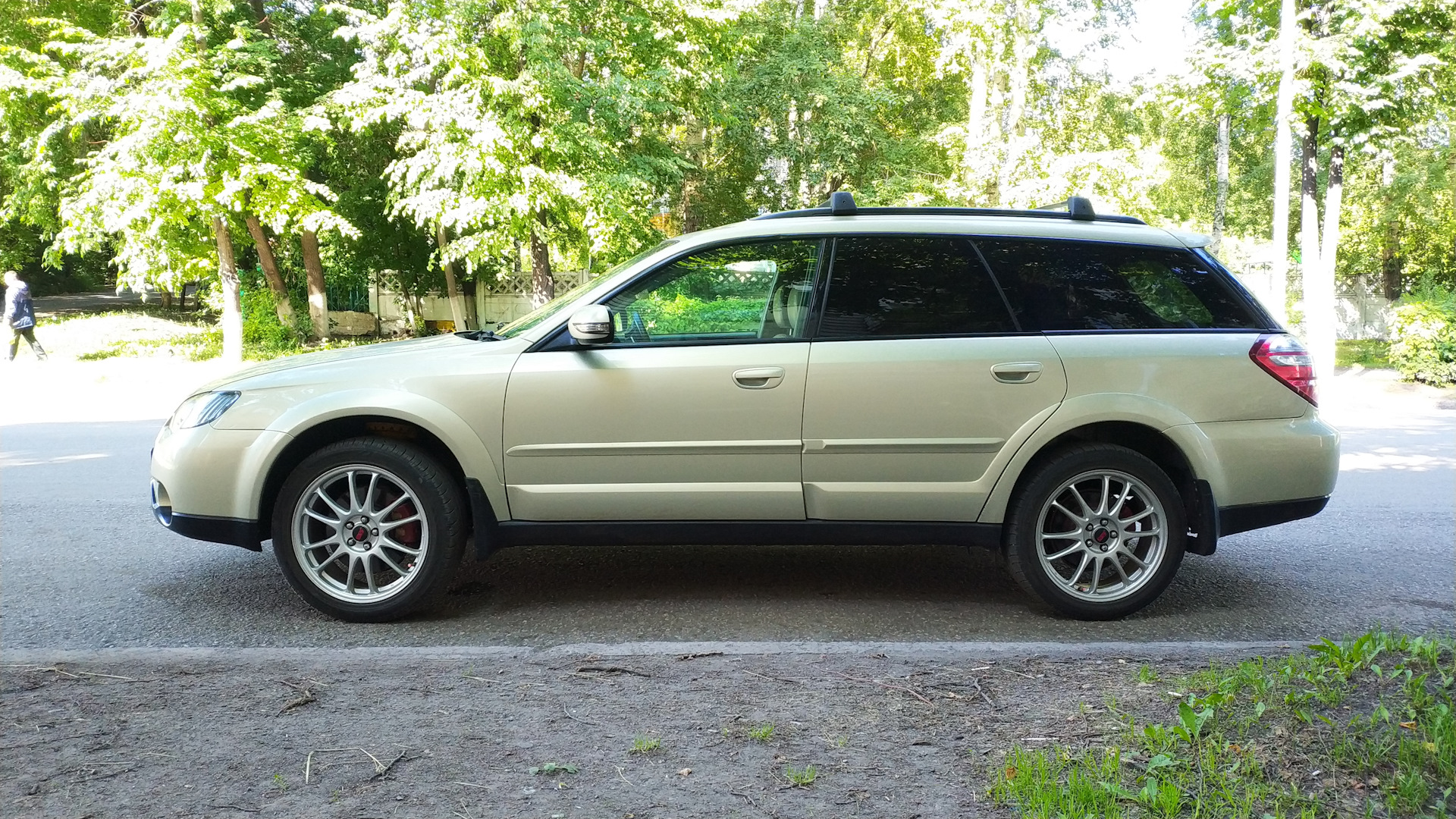 Клиренс аутбек. BILSTEIN на Subaru Outback. Клиренс Аутбек 2004. Субару Аутбек клиренс. Субару Аутбек клиренс дорожный.