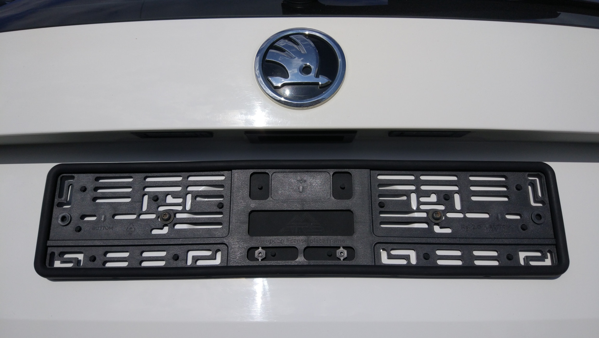 Силиконовые рамки номера — Skoda Octavia Scout A7 Mk3, 1,8 л, 2015 года ...