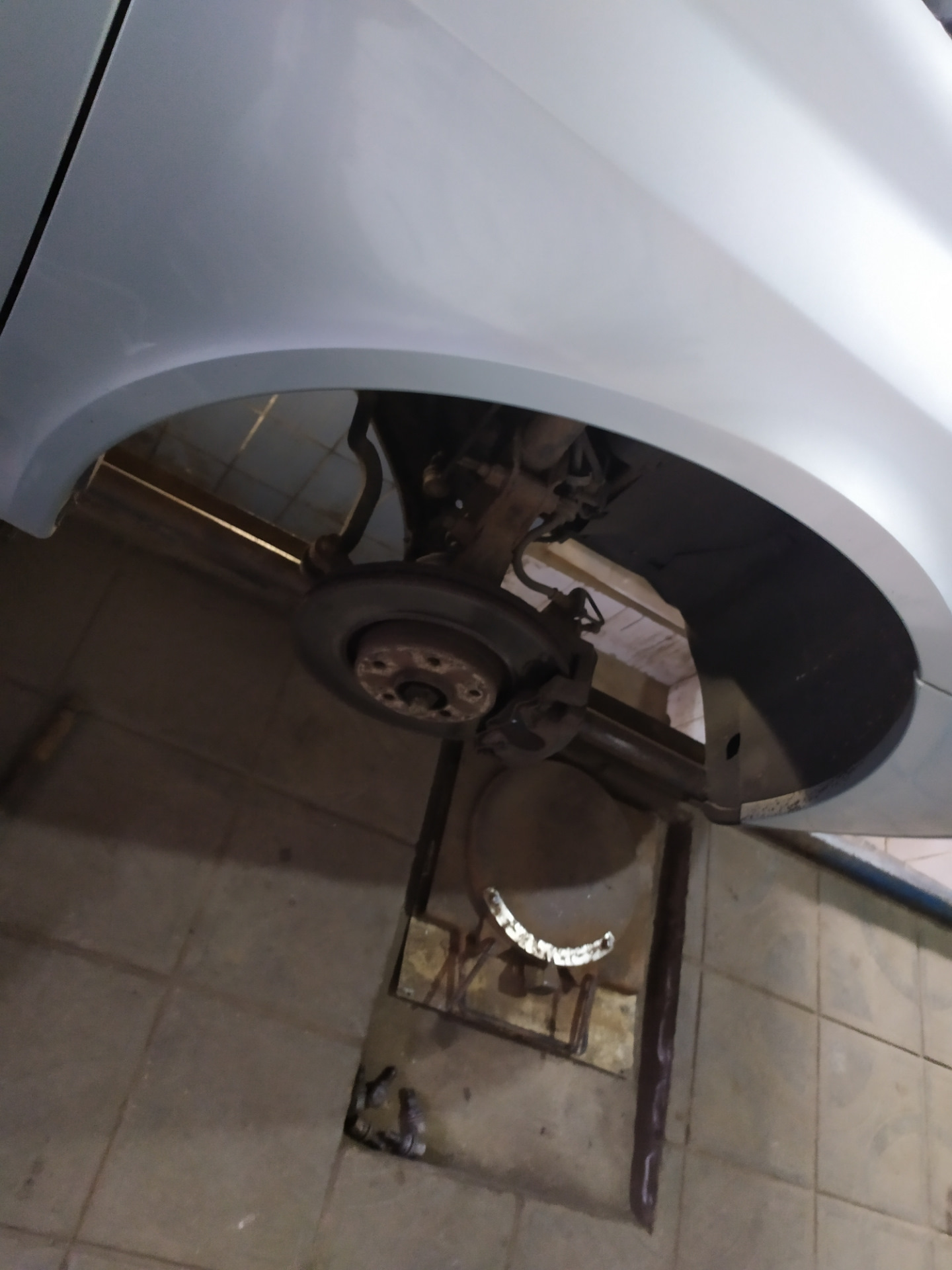 Замена опорного подшипника — Renault Laguna II, 1,9 л, 2002 года ...