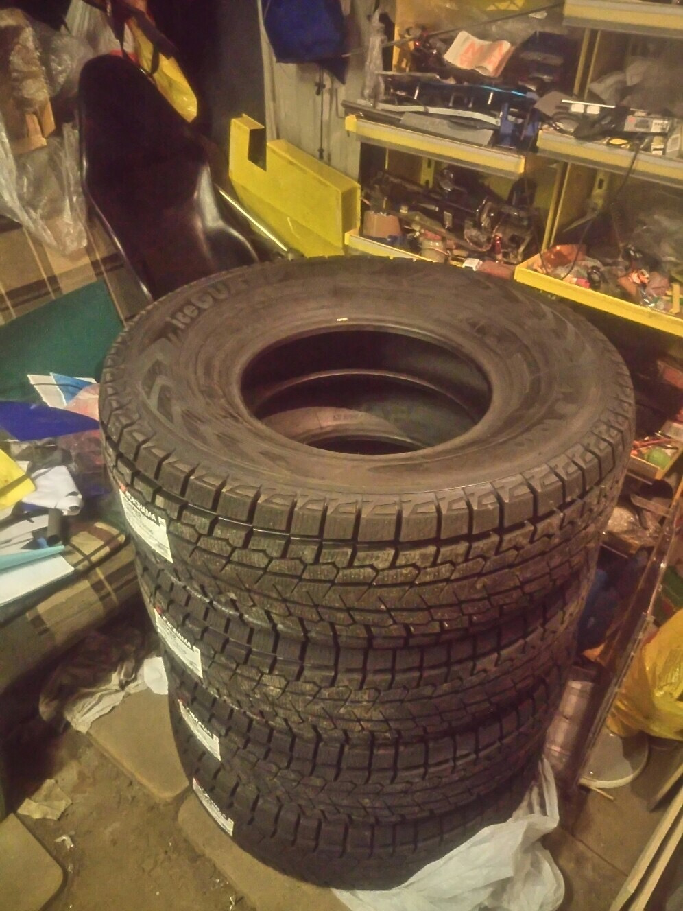 Зимние шины ice guard g075. Йокогама 285/75/16. Yokohama Ice Guard SUV g075. Зимняя шина Yokohama 285/75/16. Yokohama Ice Guard для джипа.