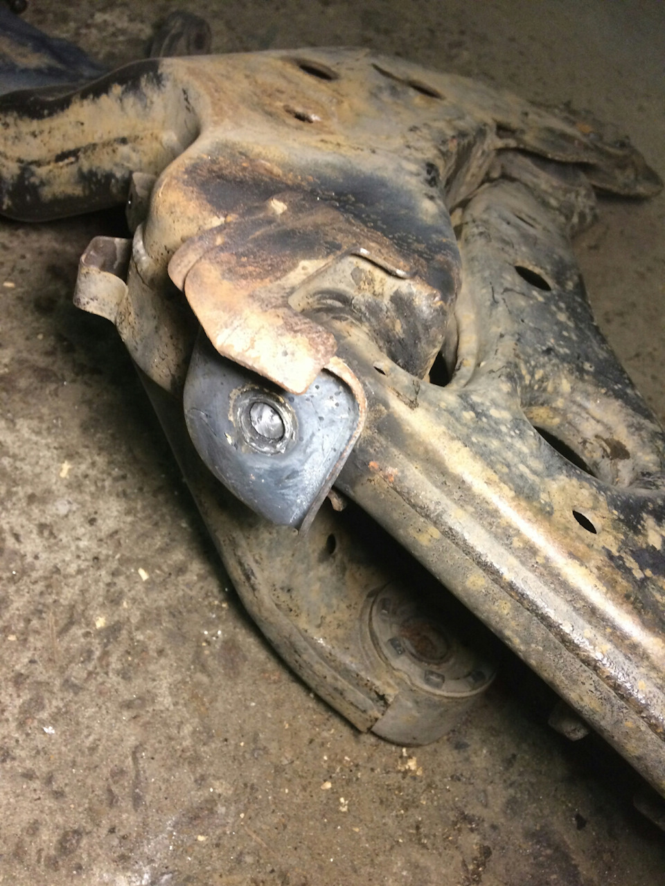 Закисшие болты в подвеске. Что делать?! — DRIVE2