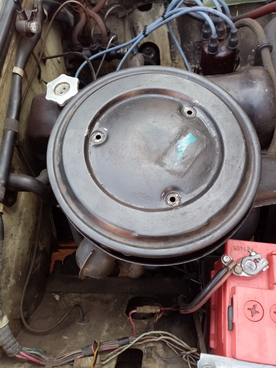 Облезшая кастрюля — Lada 21011. Запчасти на фото: GO701