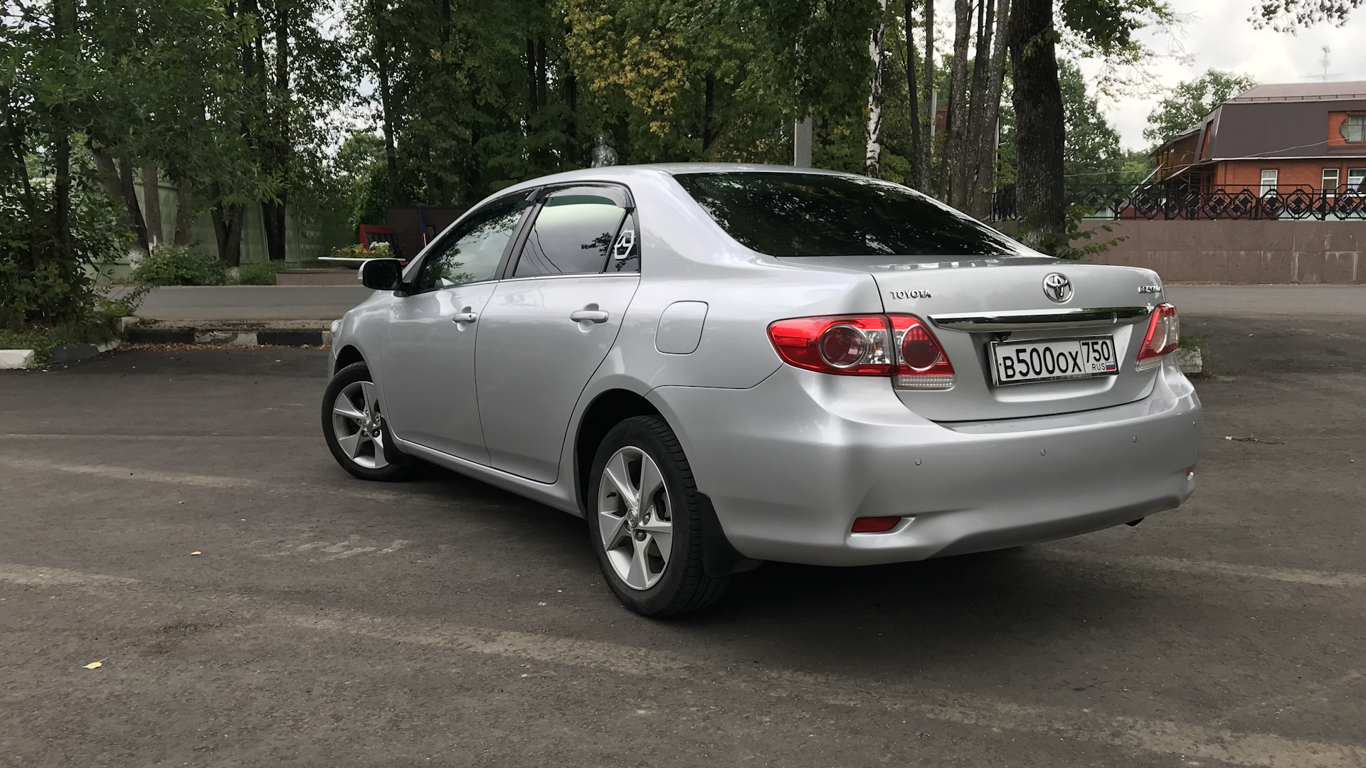 Королла 2011 год. Тойота Королла 2011. JDM Toyota Corolla e140. Corolla 2011 stop. Toyota Corolla 2011 Калмыкия.