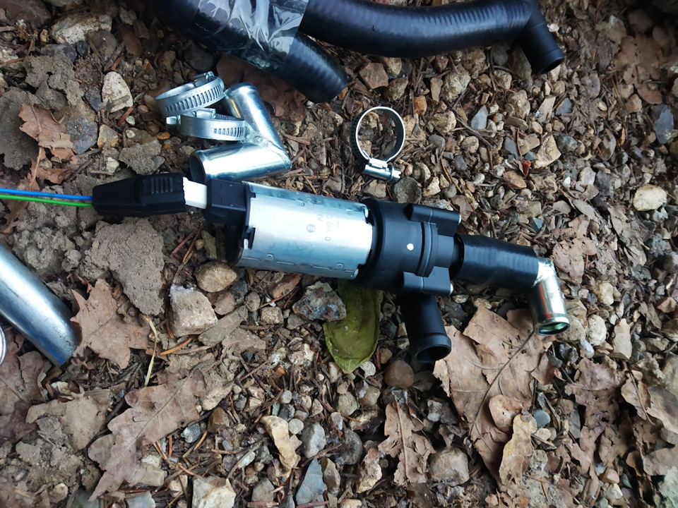 Отмыл немецкий бульбулятор Webasto — Volkswagen Touran (1G), 2 л, 2007 ...