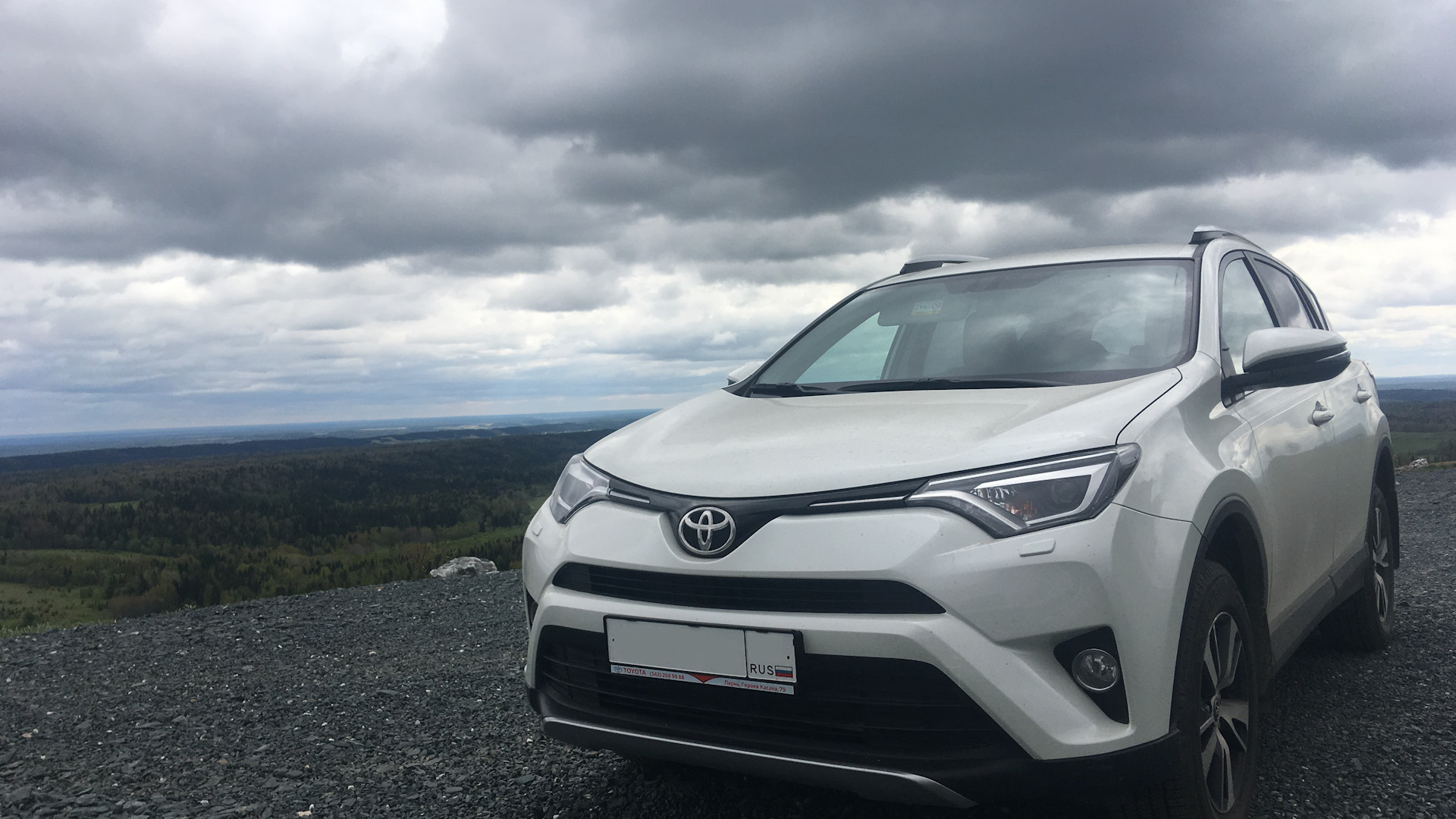 Toyota RAV4 (IV) 2.0 бензиновый 2017 | 2.0 CVT 4WD Comfort+ на DRIVE2