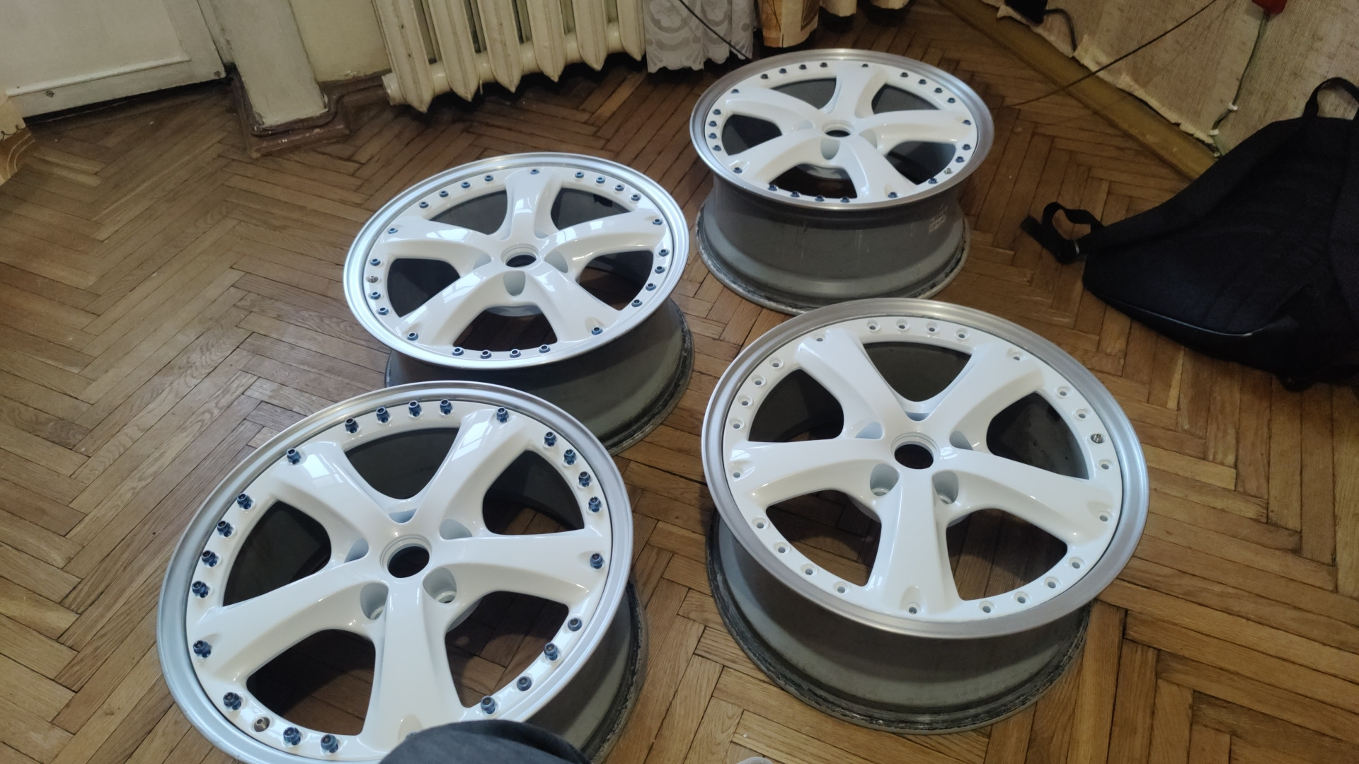 Таблица соответствия шин и дисков р 16. Ширина резины на диск 7j r15. Ширина шины на диск 8 дюймов 18. Какие шины подойдут на 16 диски. Лада калина колеса размер r14.