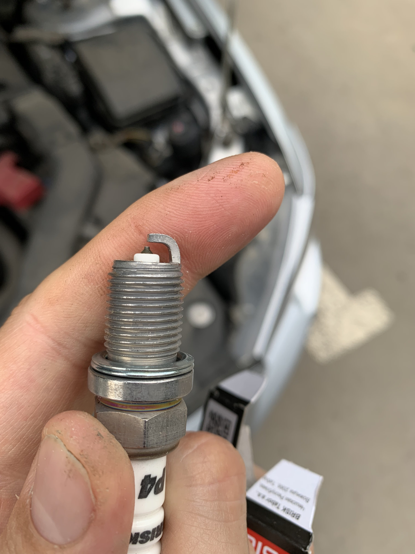 изношенные иридиевые свечи. иридиевые свечи зажигания отличия. как часто менять иридиевые свечи. 4. иридиевые свечи ik 20tt.