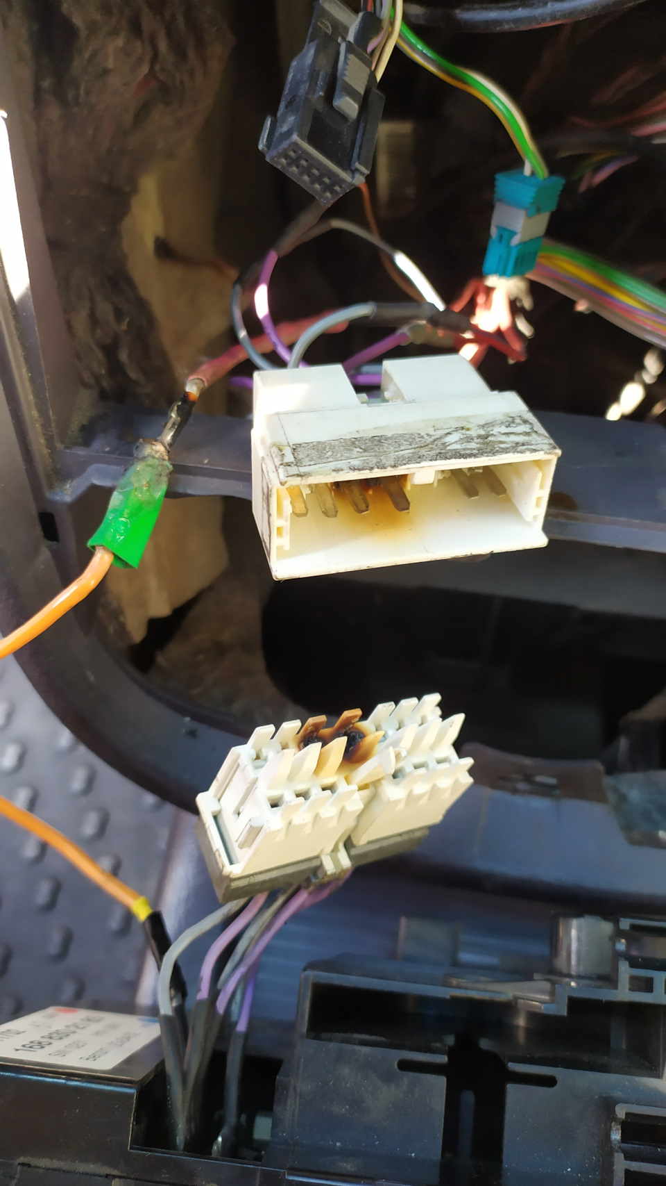 Ремонт сопротивление печки и исправления рукожопного электрика ...