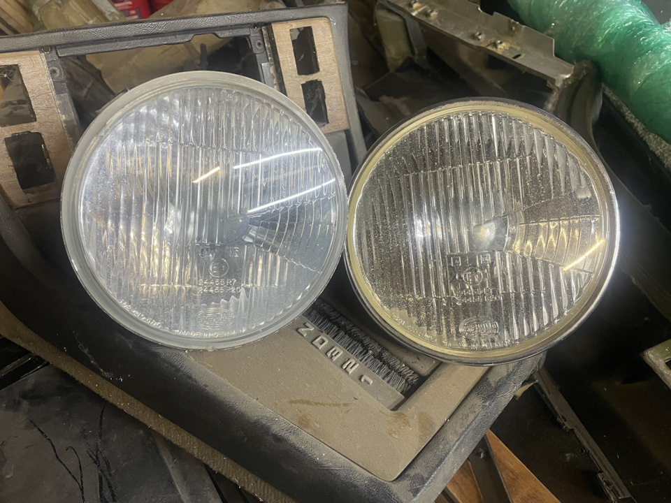 Разница фар ближнего света е23 рестайлинг / дорестайлинг и левая ...