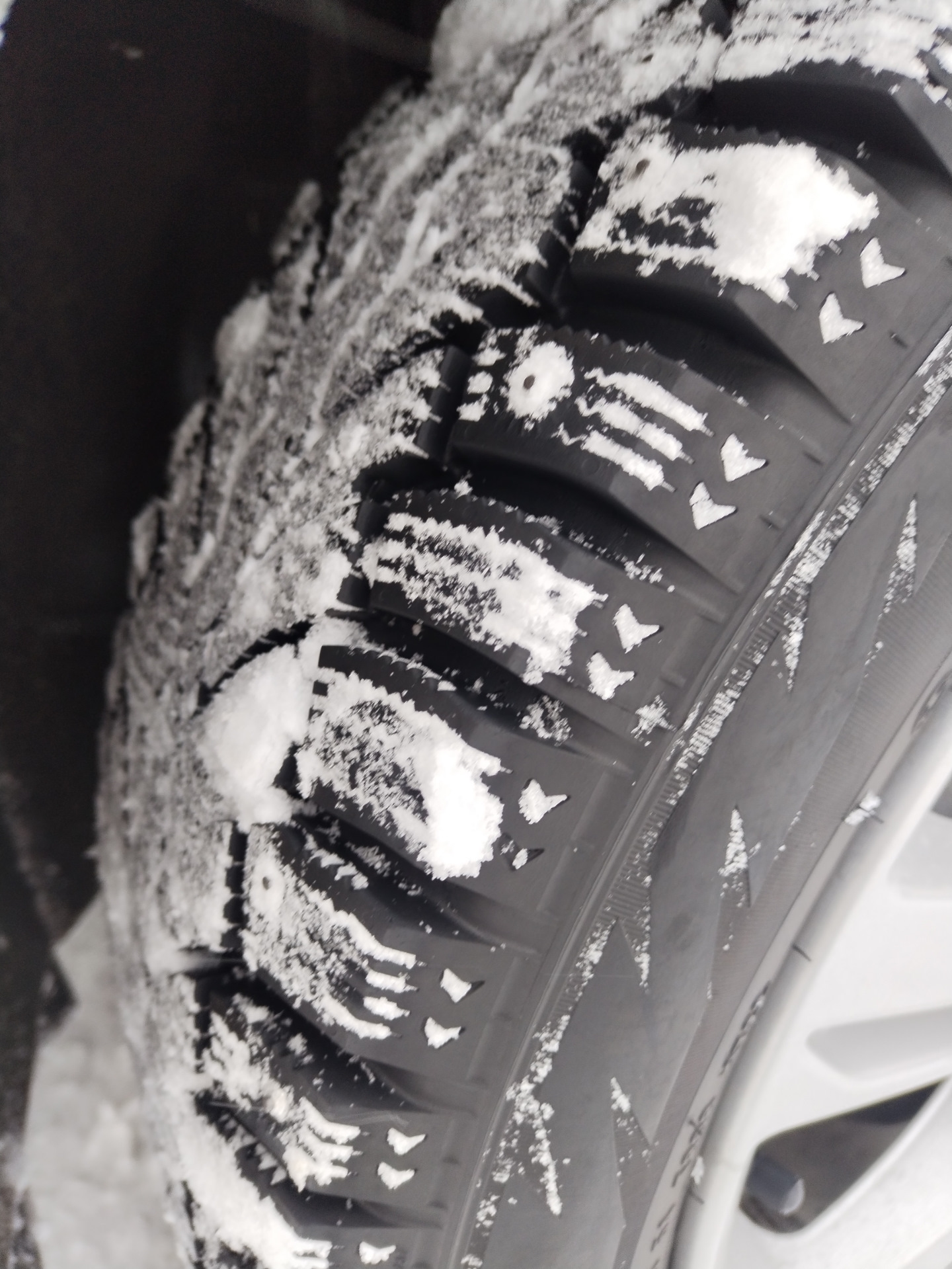 Резина Pirelli Formula Ice 195/55 R16 91T — Lada Vesta (1G), 1,6 л ...