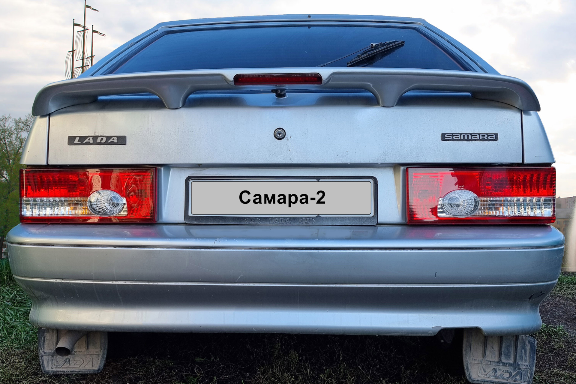 Задние фонари ваз 2114 схема подключения проводов Распиновка фары ваз 2114 фото АвтоБаза.ру