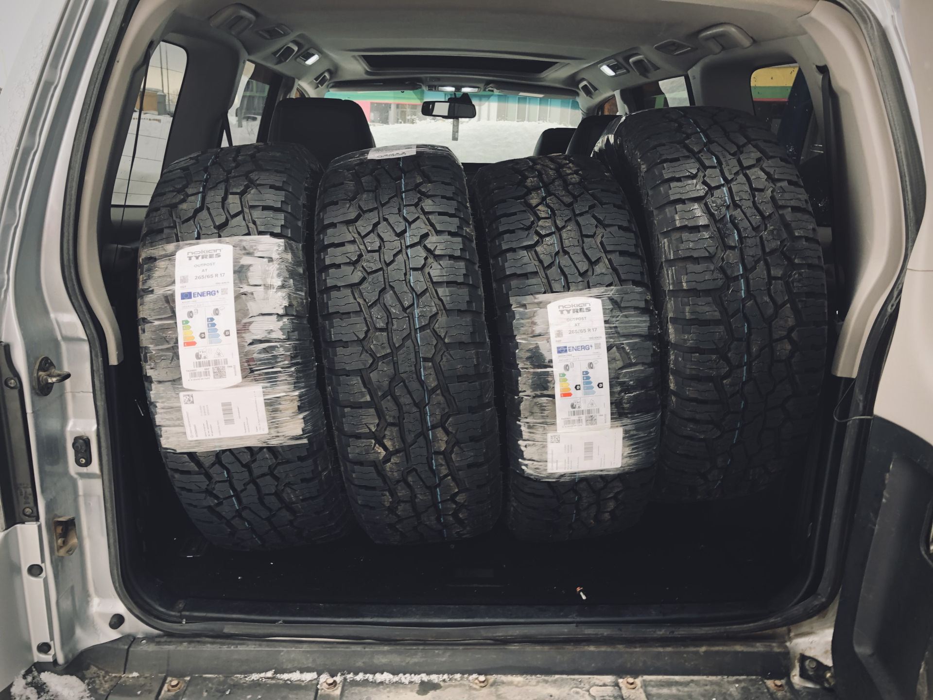 265 65 r18 pajero 4. Максис ат 215 60 17. Паджеро 4 275/70/16. Maxxis razr at 811. Резина pajero sport 3.