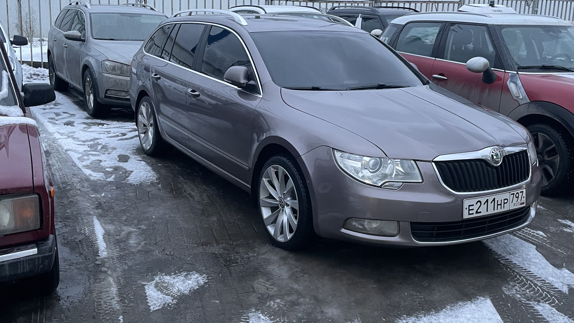 Skoda Superb Combi (Mk2) 2.0 бензиновый 2011 | VAGонина на DRIVE2