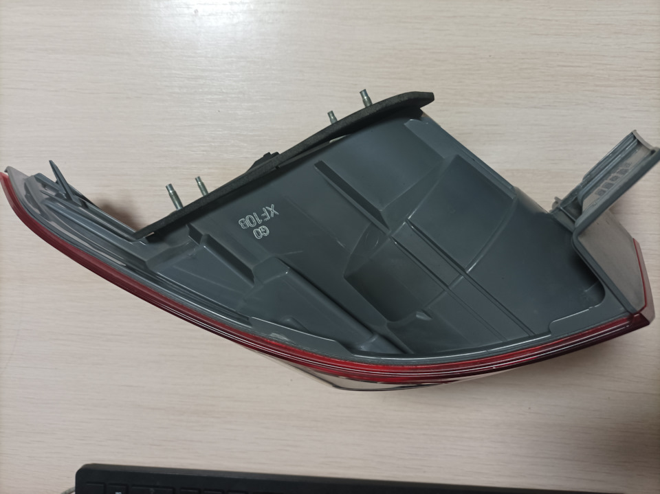 Потеет задний левый фонарь — Honda Accord (8G), 2 л, 2008 года | своими ...