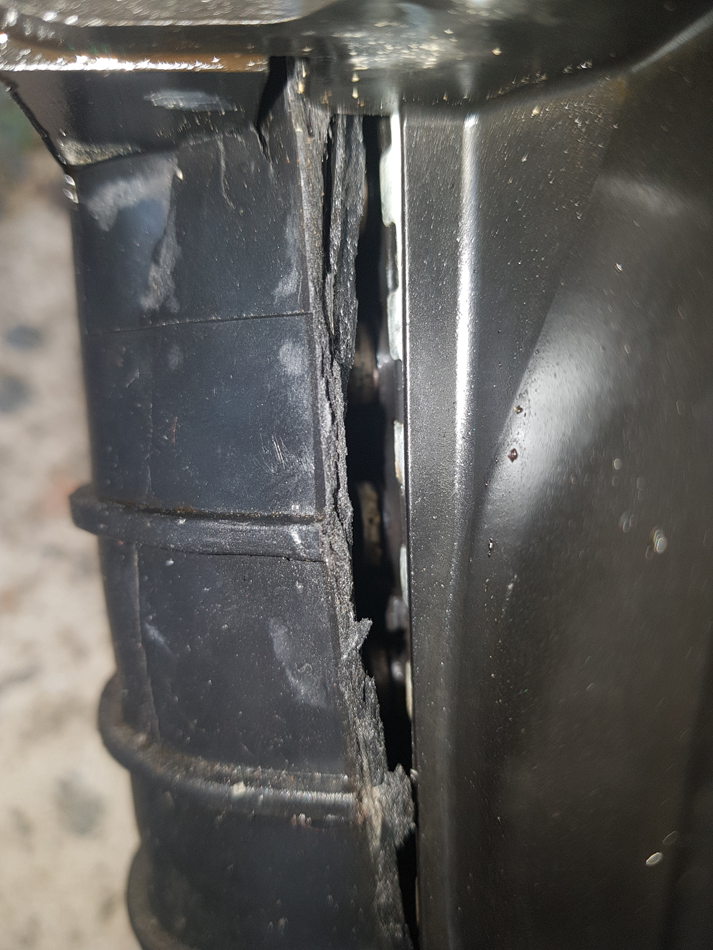 Радиатор лопнул Thermotec D73003TT — Mazda 626 IV, 1,8 л, 1996 года ...