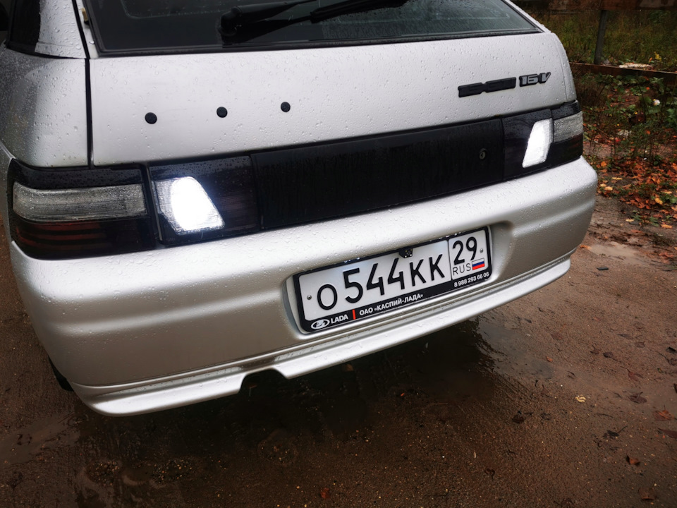 Биполярные лампы в задний ход — Lada 21120, 1,5 л, 2003 года ...
