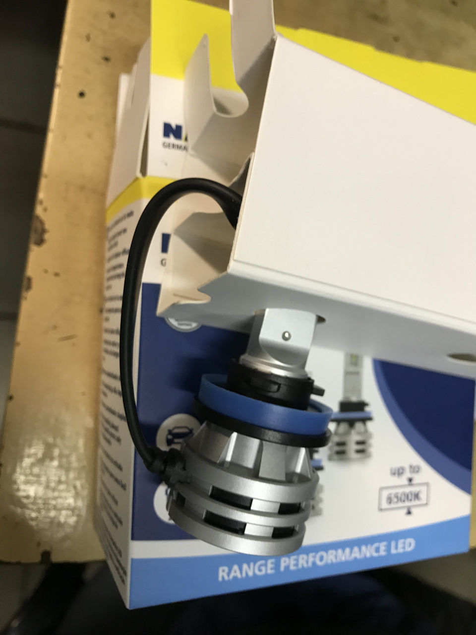 Дубль три лампы в противотуманки Narva Led Fog H11 — Infiniti M (2G), 3