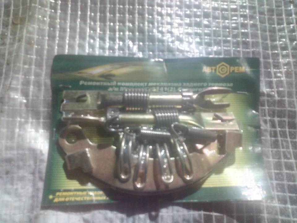 Ремонт задних тормозов — Москвич 2141, 1,5 л, 1991 года | своими руками ...