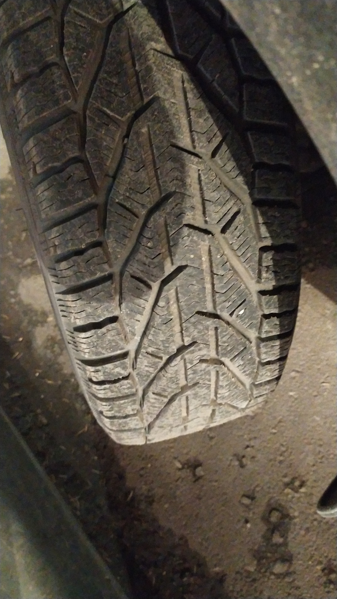 Смена резины. Впервые липучка. — Skoda Yeti, 1,8 л, 2012 года | шины ...