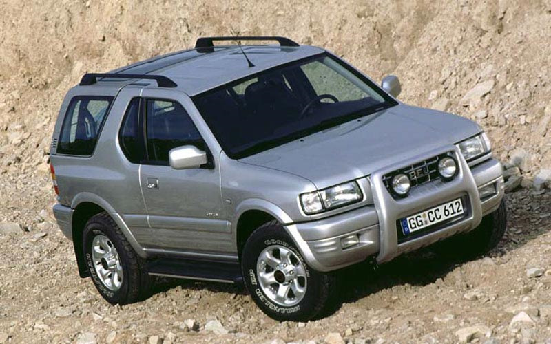 Photo from the logbook Opel Frontera B. Found on photo: CC612