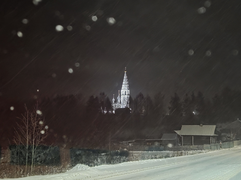 Собор Преображения Господня — Dongfeng AX7