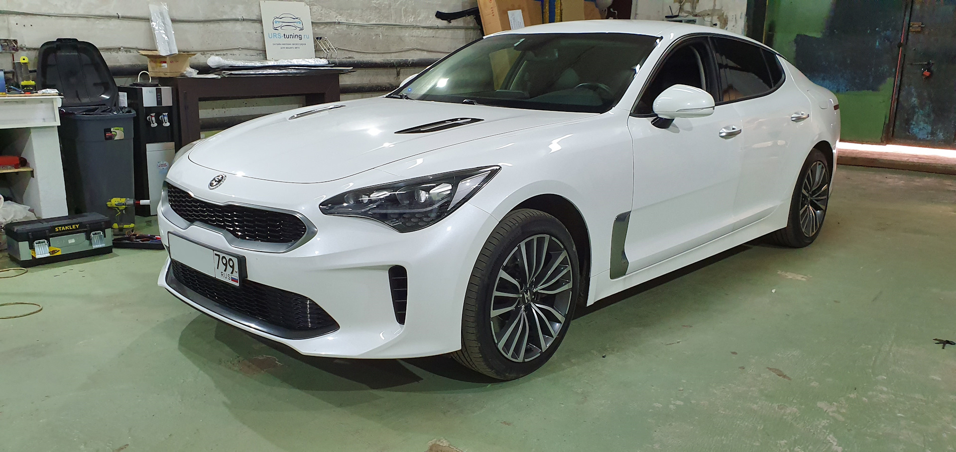 Kia Stinger — фаршируем, часть 1 — URS-Tuning на DRIVE2