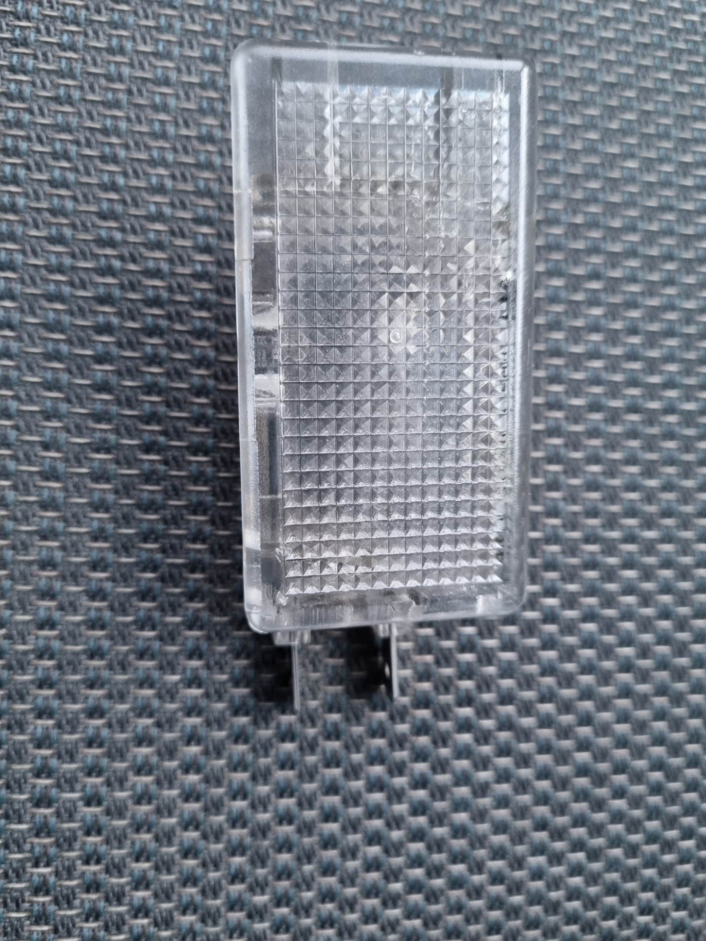 Плафон освещения бардачка. Где купить? — Opel Zafira A, 2 л, 2002 года ...