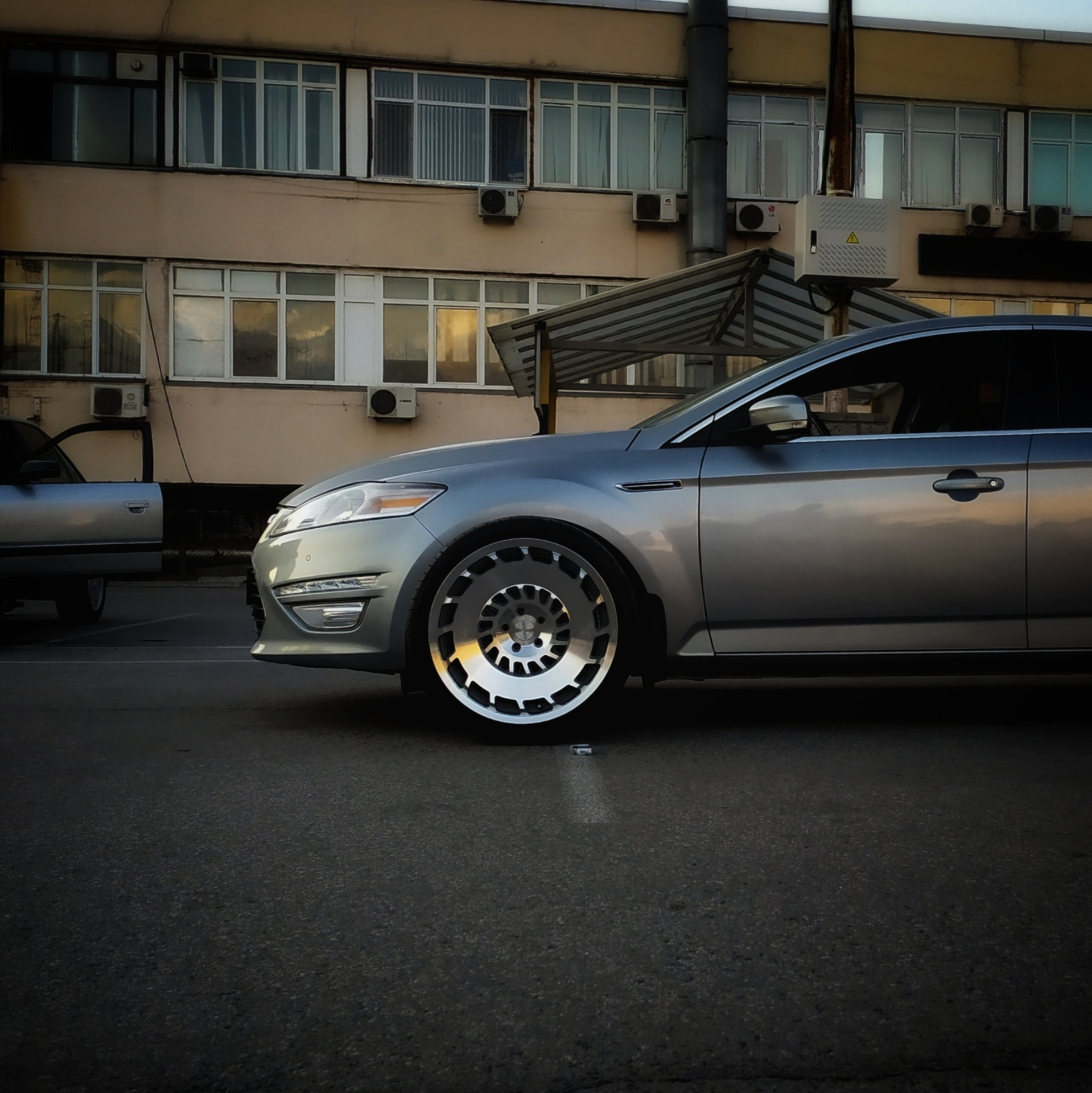 Camry Nardo Grey