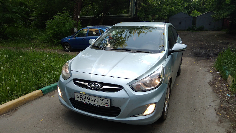 Hyundai Solaris 1.6 бензиновый 2011 | на DRIVE2