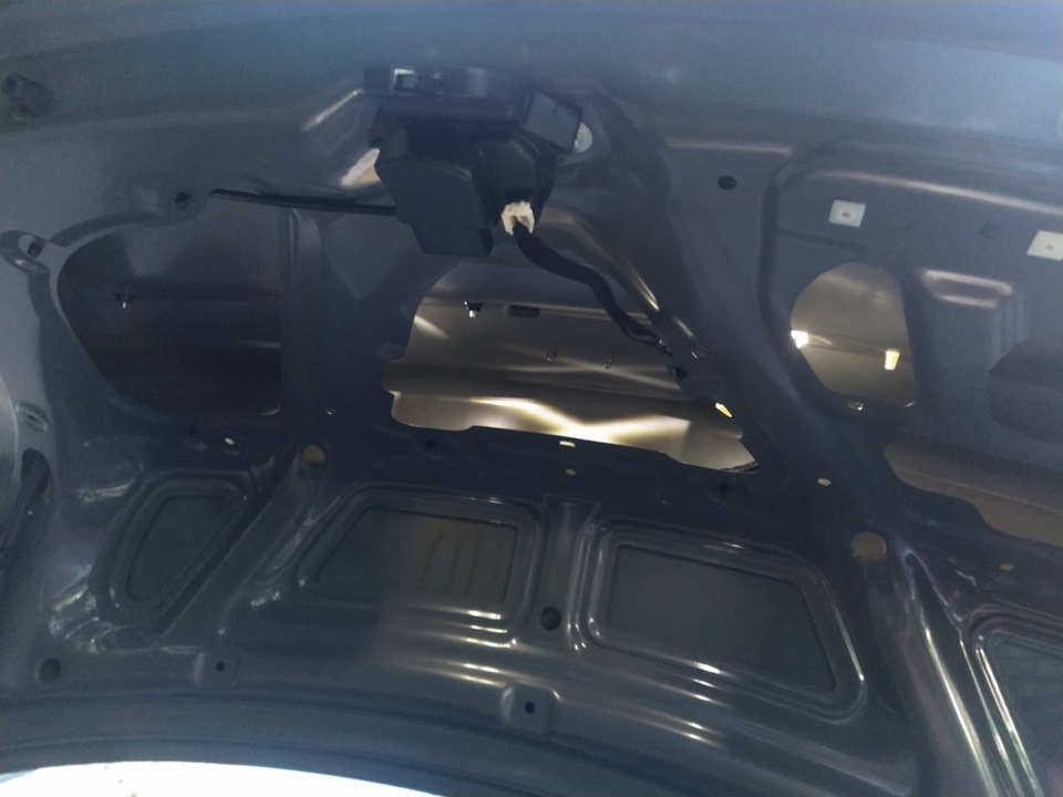 Замена подсветки госномера на светодиодную — Hyundai Accent (4G), 1,6 л ...