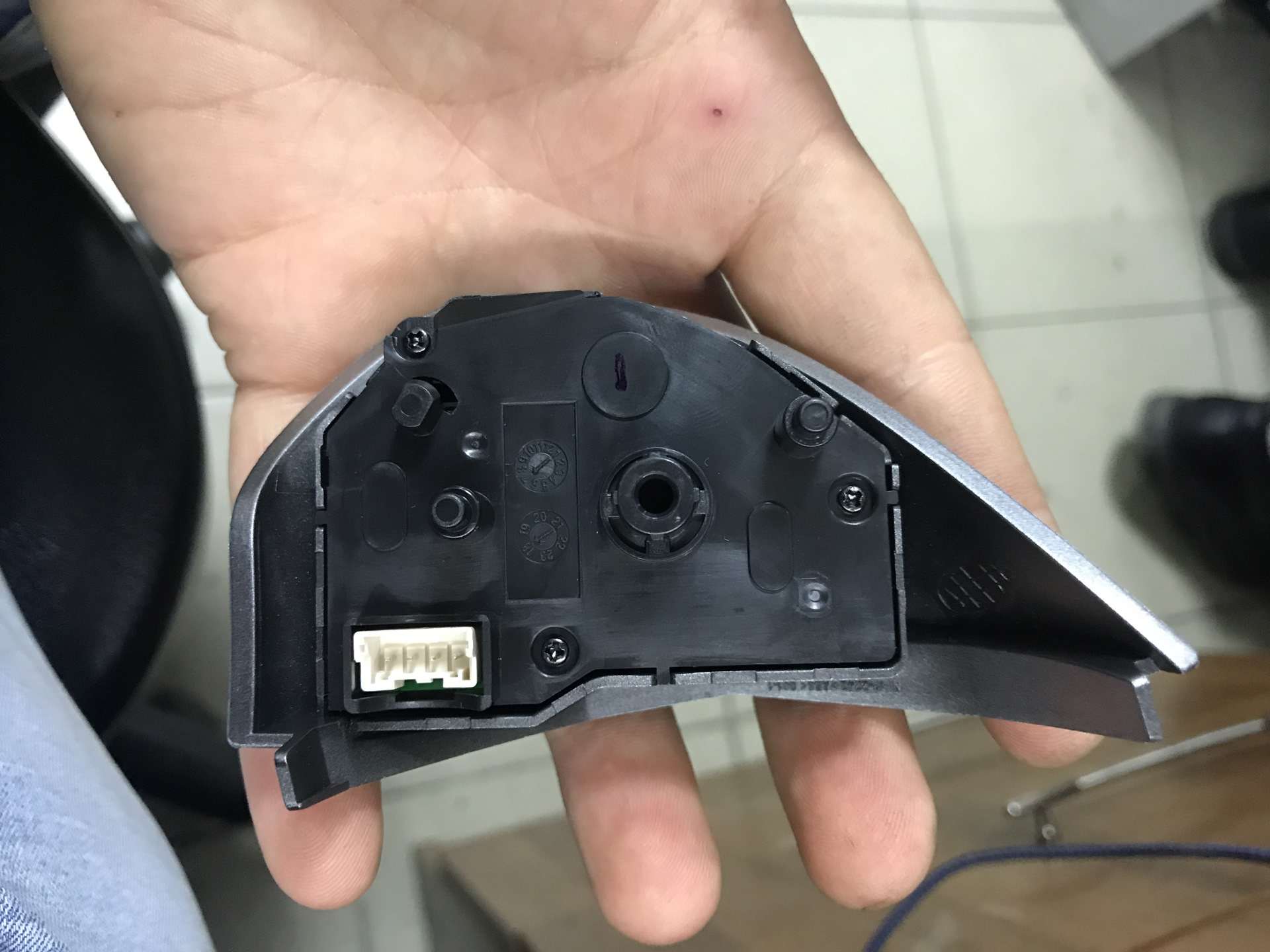 Как правильно обслужить аккумулятор? — SsangYong Kyron, 2,3 л, 2013 ...