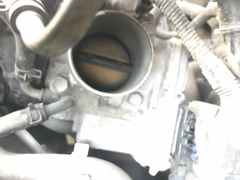 Чистка дросселя — Honda Civic 5D (8G), 1,8 л, 2006 года | своими руками ...