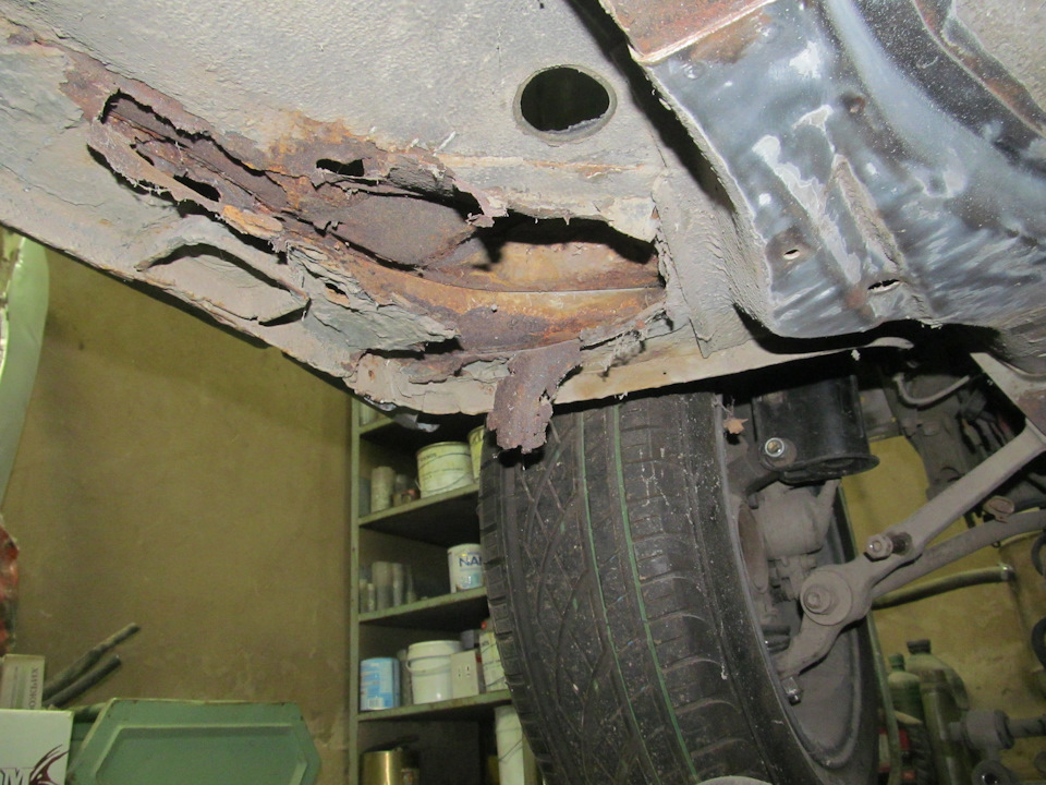 Особенности ремонта и переварки днища автомобиля ВАЗ 2110