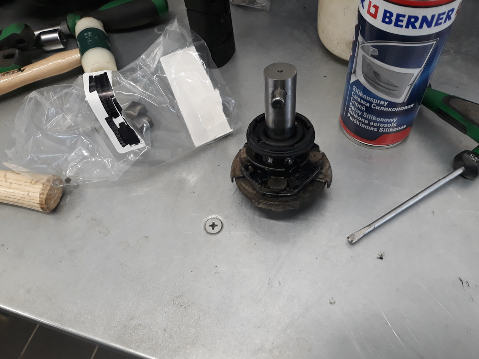 Замена элементов в рулевой колонке — Toyota Crown (S140), 2,5 л., 1993 ...