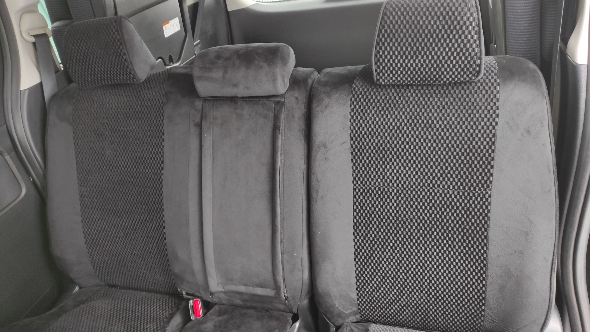 Чехлы АвтоКомфорт Новосибирск — Toyota Voxy (3G), 2 л, 2016 года ...