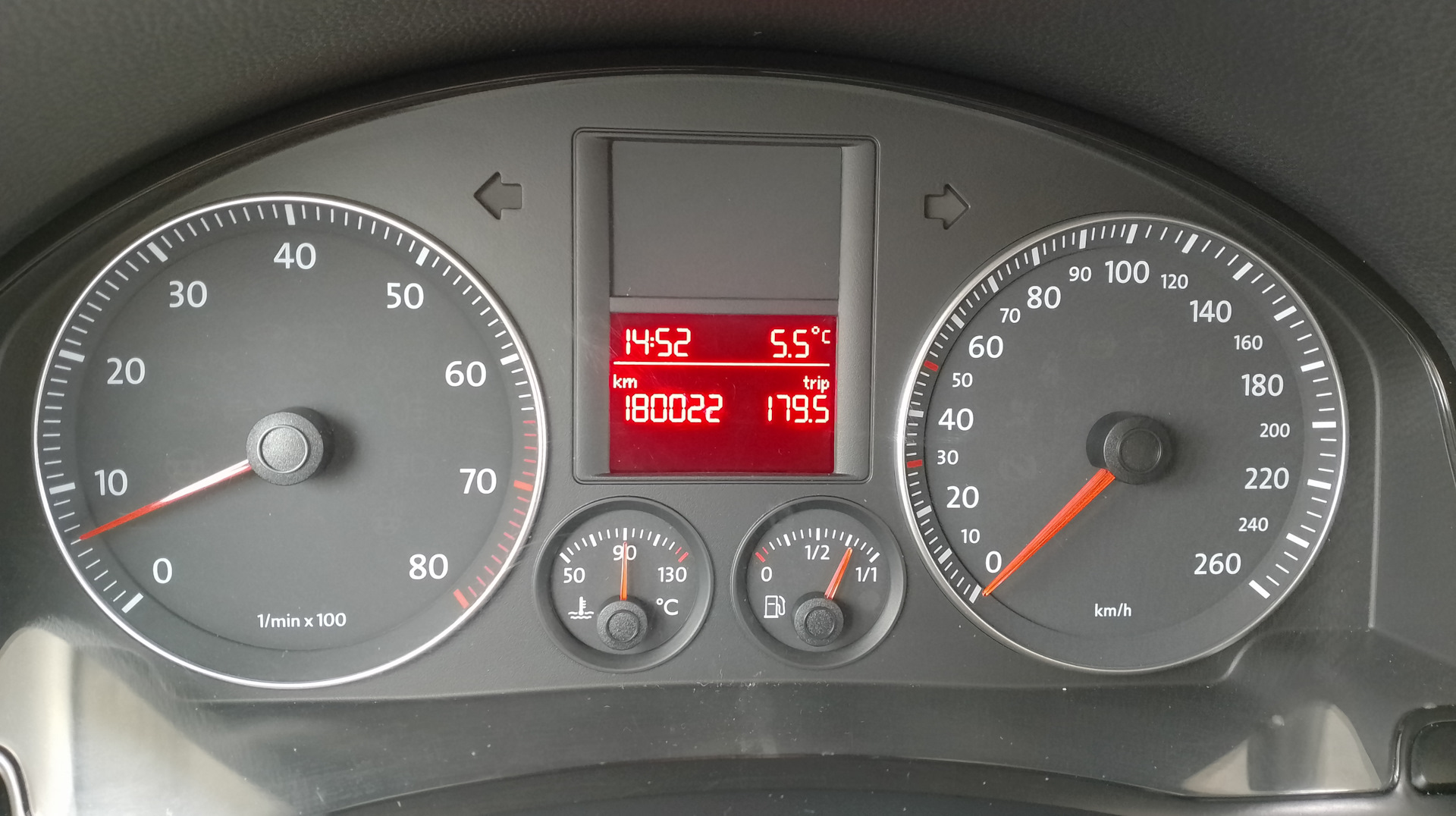 Переход с Лукойл Генезис на Татнефть Люкс ПАО — Volkswagen Jetta V, 1,6 ...