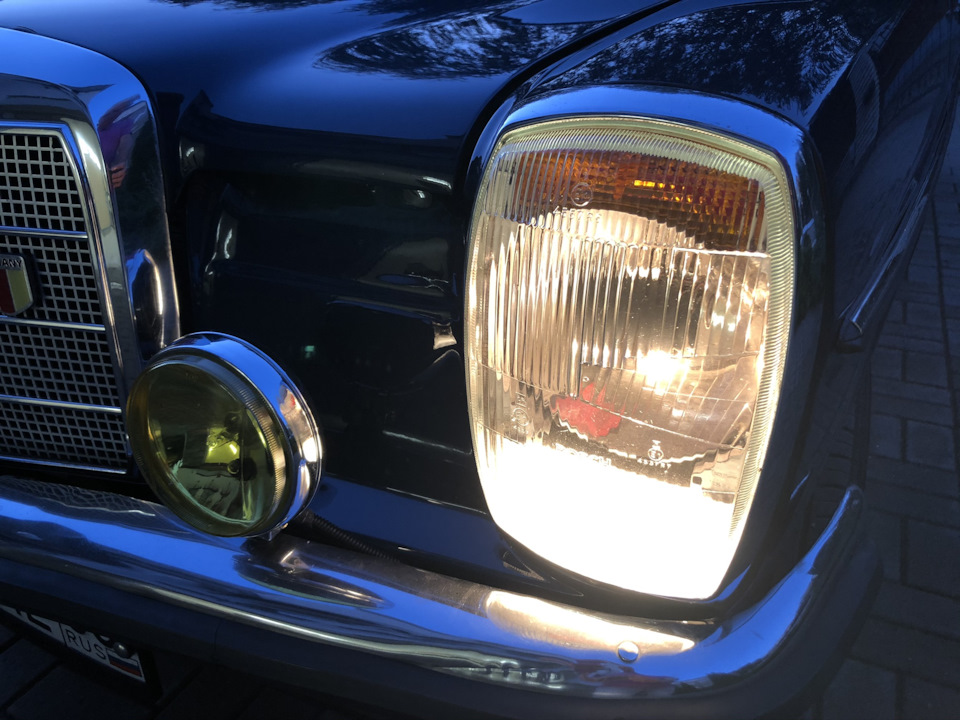 Бархотки на окна Мерседес W 115 — Mercedes-Benz W115, 2,2 л, 1973 года ...