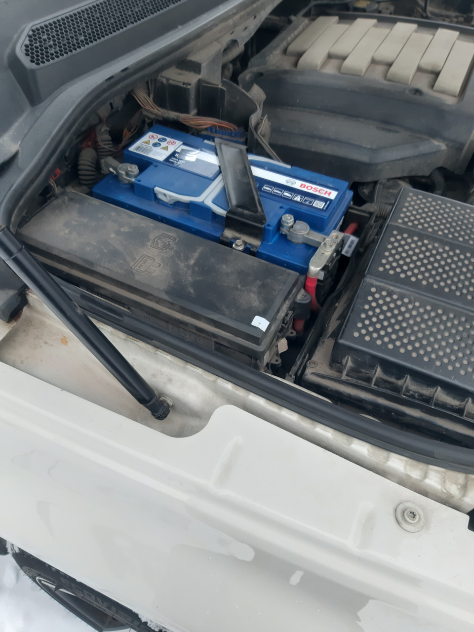 Аккумулятор Bosh — Land Rover Range Rover Sport (1G), 4,4 л, 2008 года ...