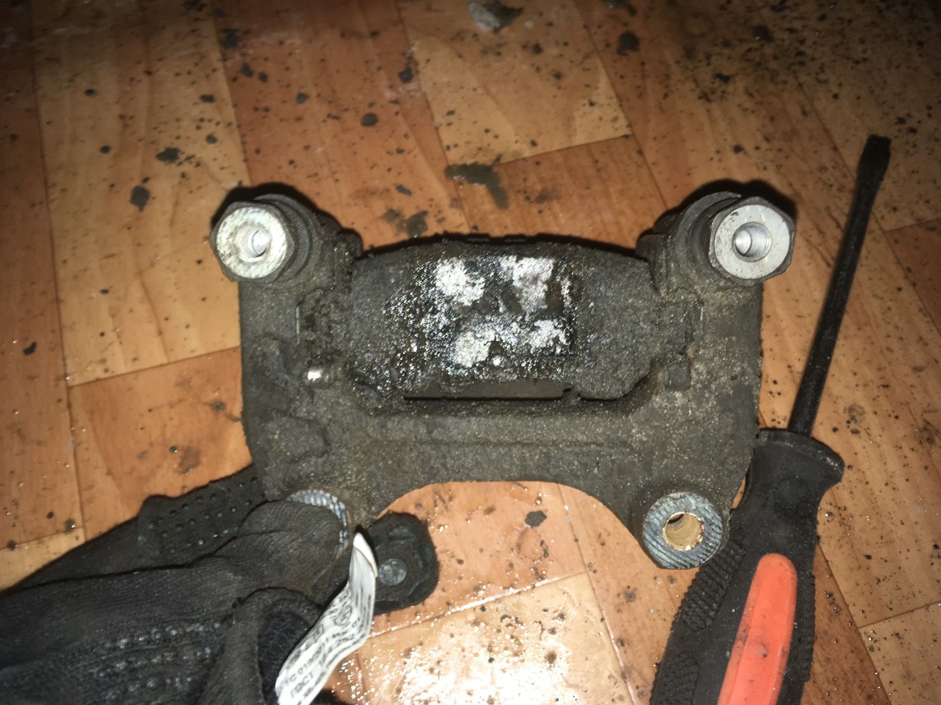 Суппорт мазда сх7 передний. Цилиндр тормозного суппорта мазда сх 5. Mazda cx 5 2. Тормоза mazda cx-5. 5суппорт.