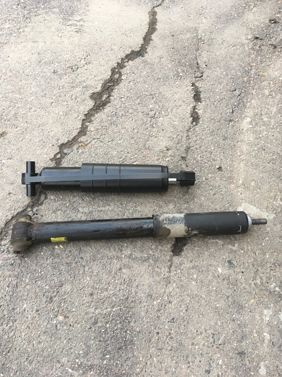 Toyota LC200. Перетяжка потолка и крышки багажника в алькантару ...