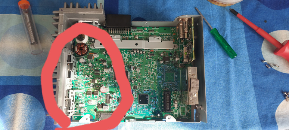 Магнитола заикается хлопок пропадает звук шипение — Honda Accord Euro R ...