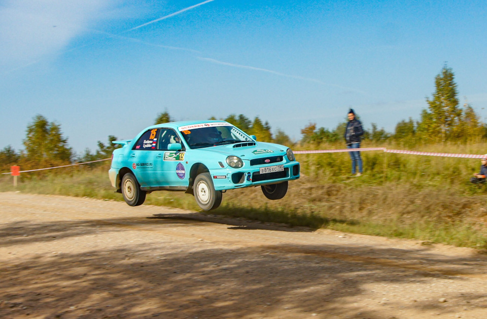 трамплинов на гонке было много — Subaru Impreza WRX STI (GD)