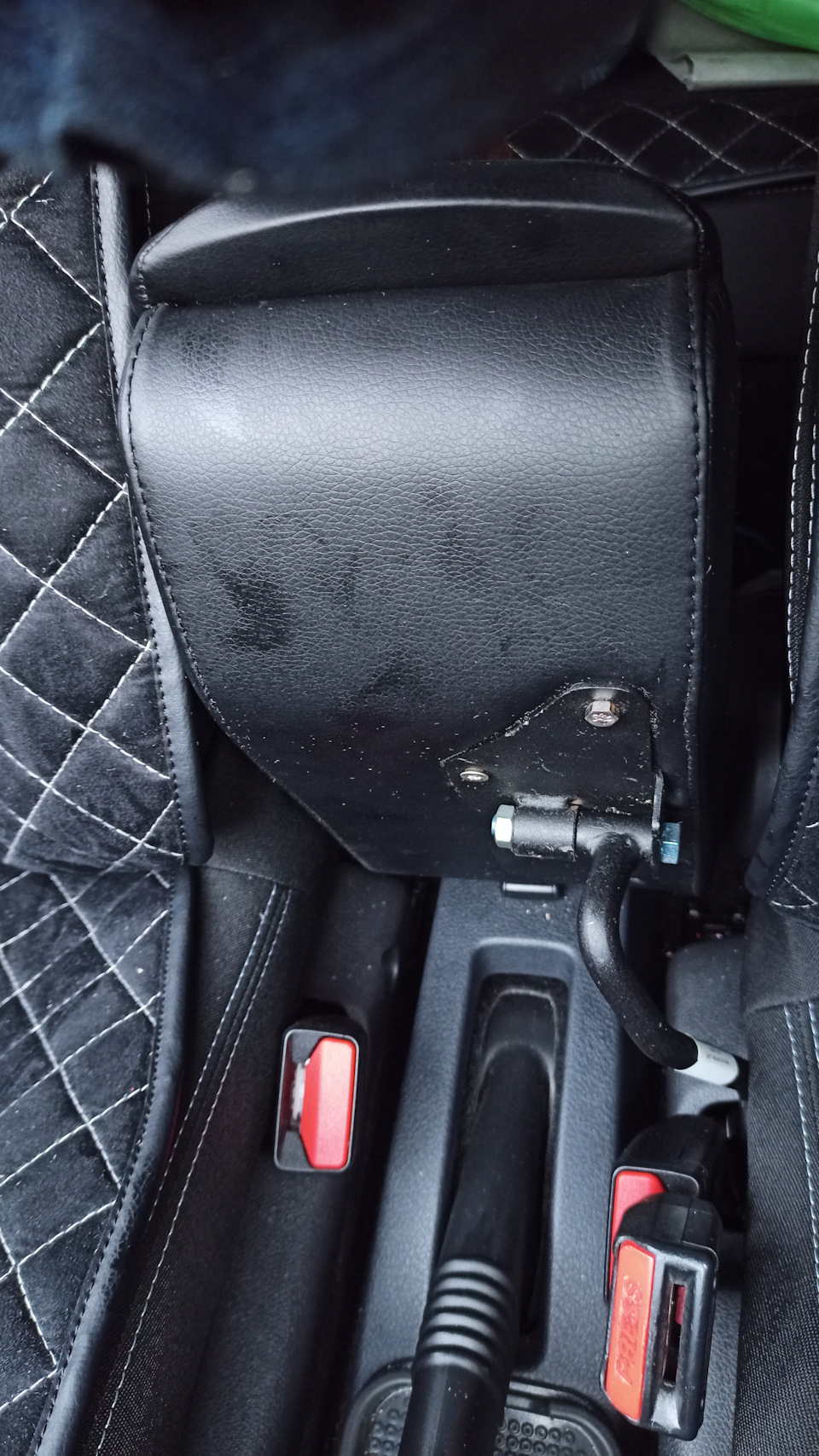 Фото в бортжурнале Renault Logan (2G)